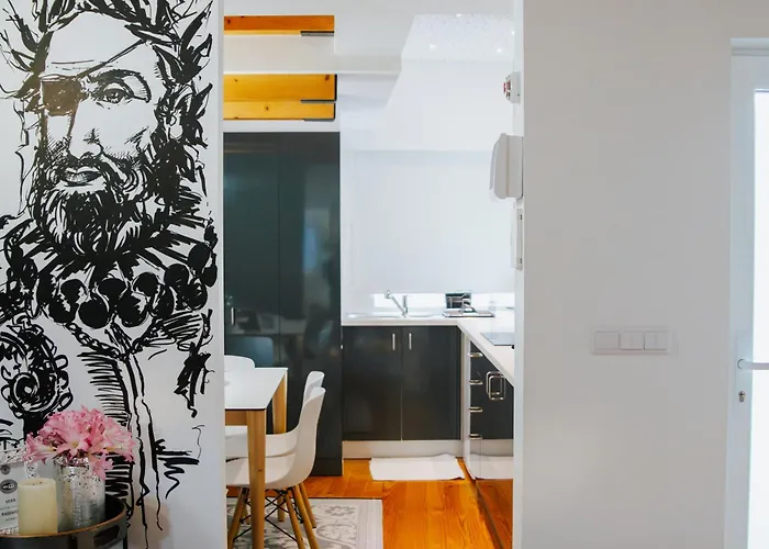 Casa Luis De Camoes - Boutique & Literary House בית כפרי Santar